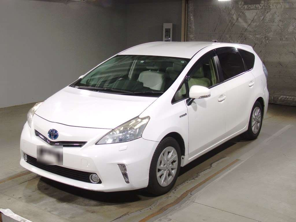 2012 Toyota Prius alpha ZVW41W[0]