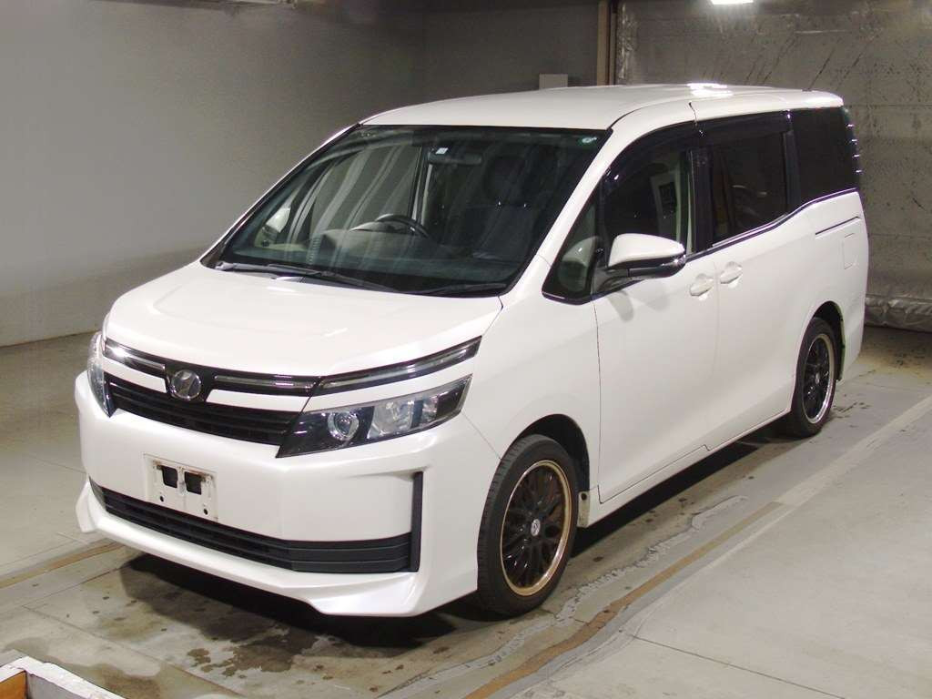 2014 Toyota Voxy ZRR80G[0]