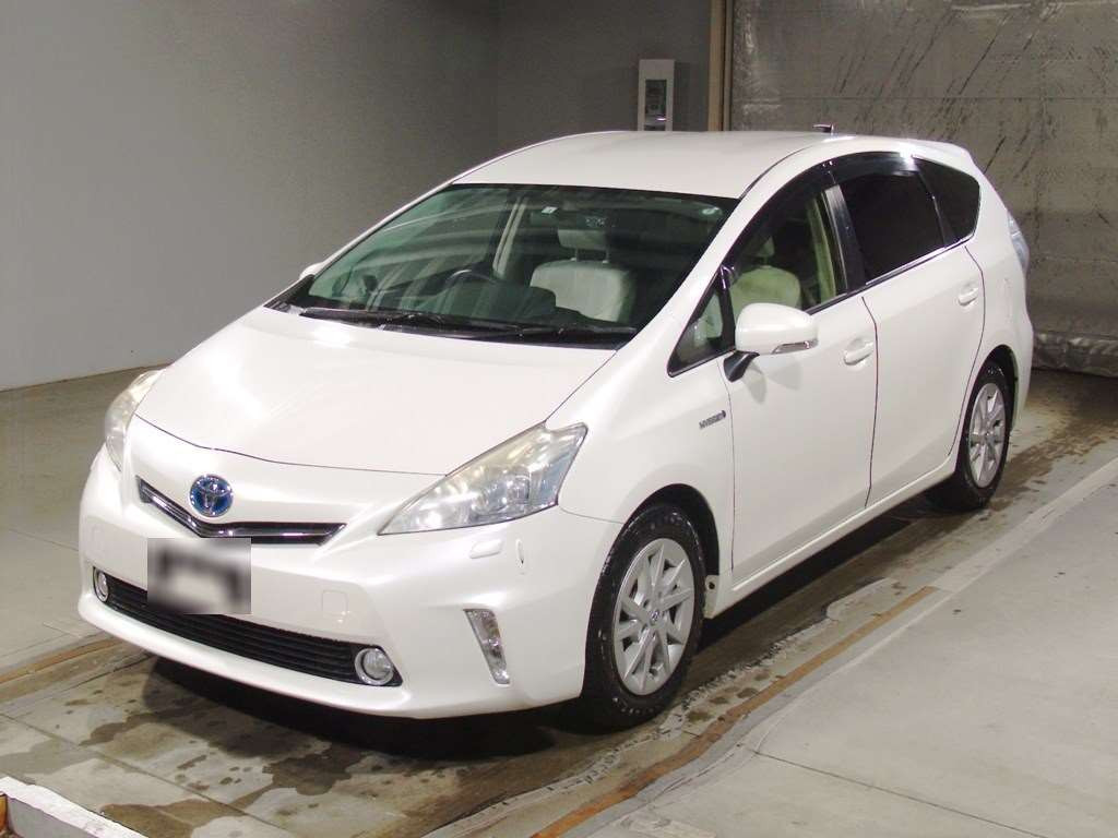 2012 Toyota Prius alpha ZVW41W[0]