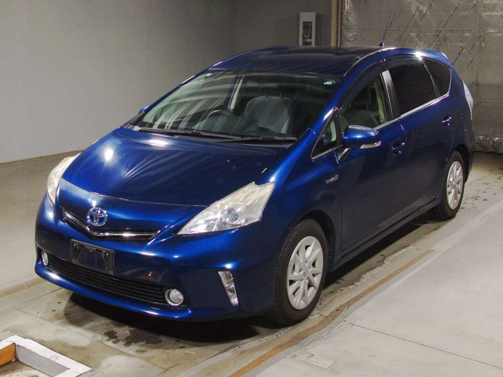 2012 Toyota Prius alpha ZVW41W[0]