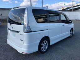 2013 Nissan Serena