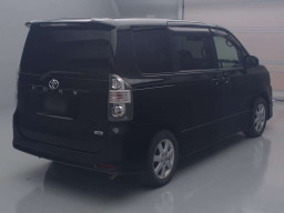 2008 Toyota Voxy