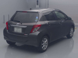 2013 Toyota Vitz