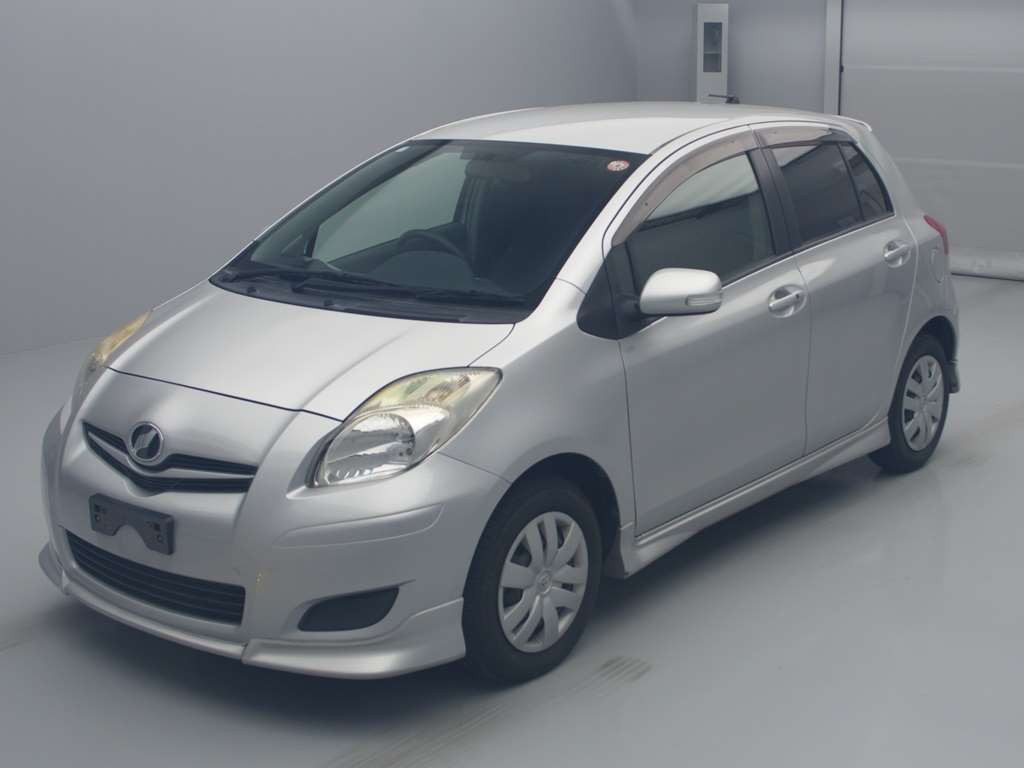 2010 Toyota Vitz SCP90[0]