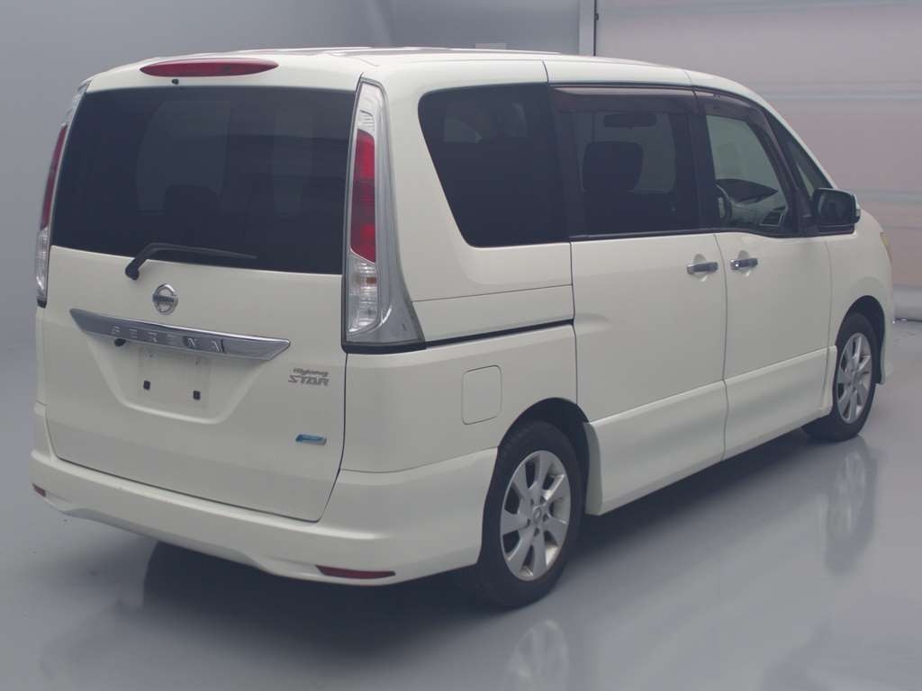 2011 Nissan Serena FC26[1]