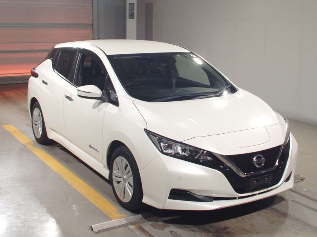 2019 Nissan Leaf ZE1[2]