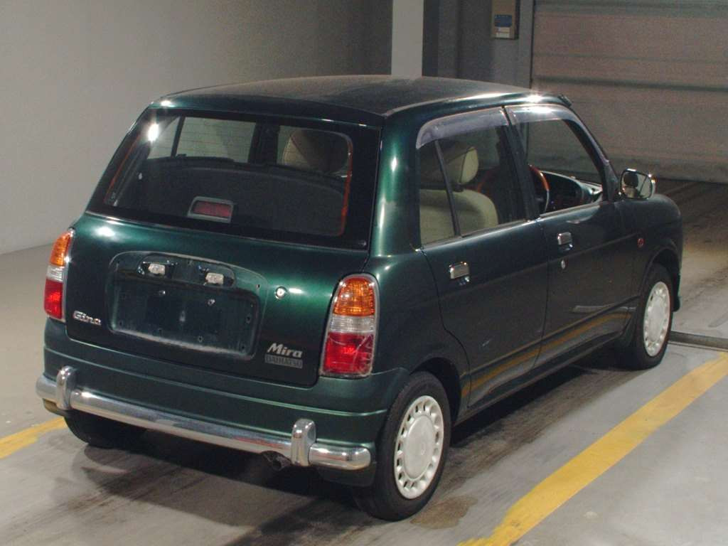 2001 Daihatsu Miragino L700S[1]