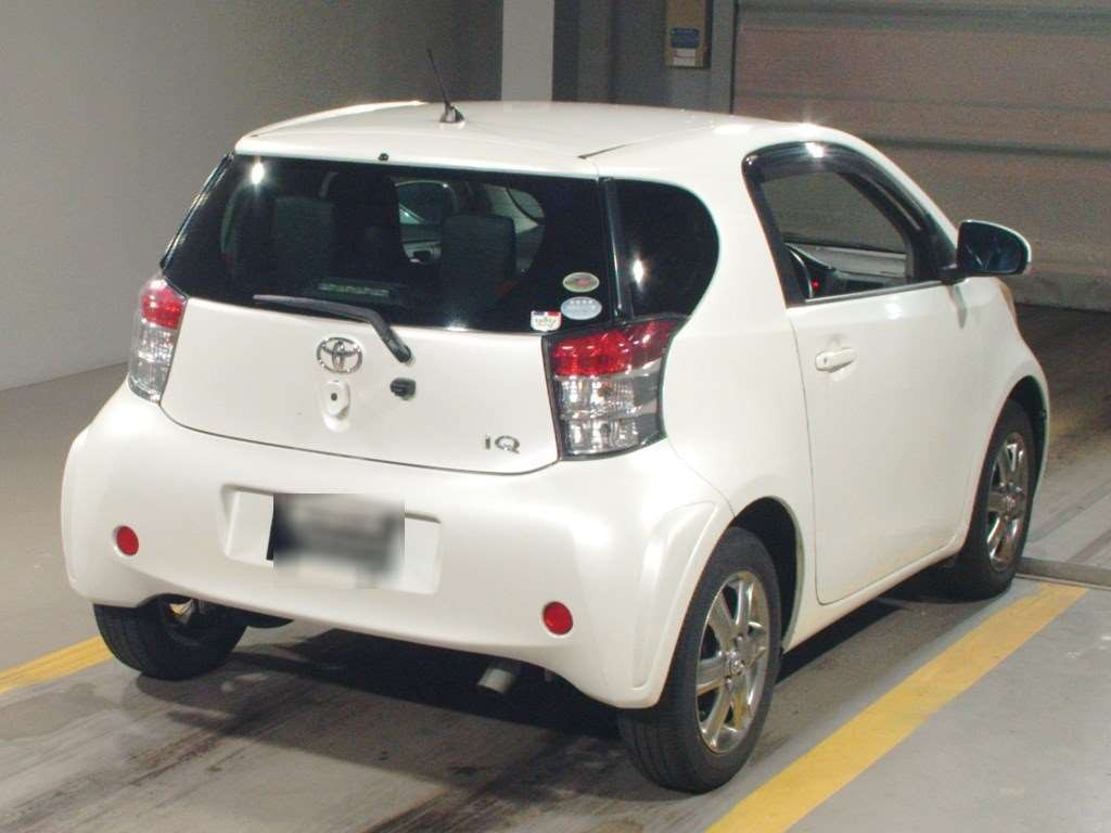 2009 Toyota iQ NGJ10[1]