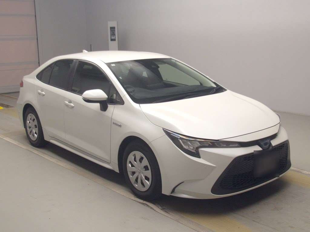 2019 Toyota Corolla Sedan ZWE211[2]