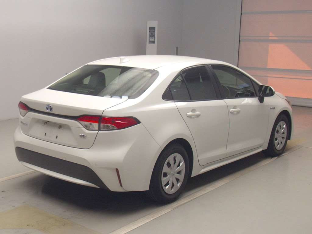 2019 Toyota Corolla Sedan ZWE211[1]