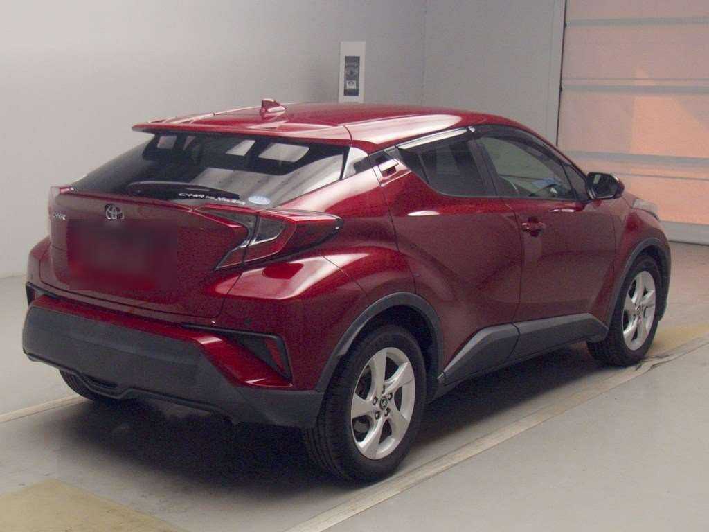 2018 Toyota C-HR NGX10[1]