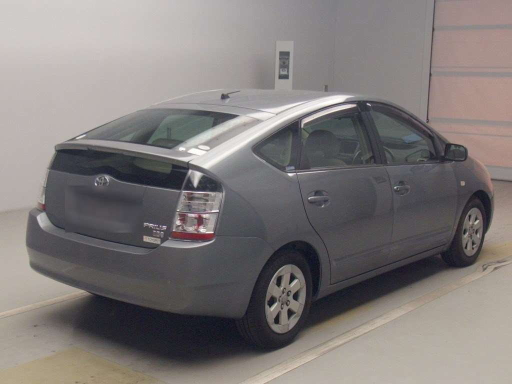 2005 Toyota Prius NHW20[1]