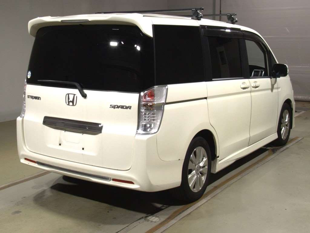 2010 Honda Step WGN Spada RK5[1]