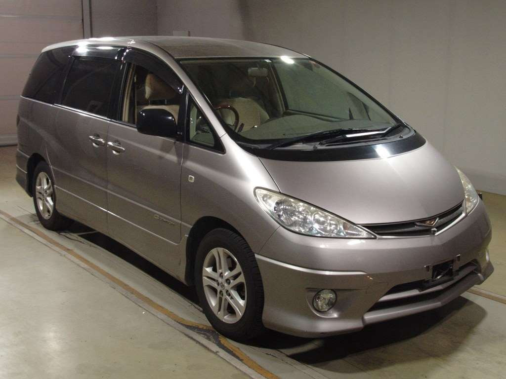 2004 Toyota Estima ACR30W[2]