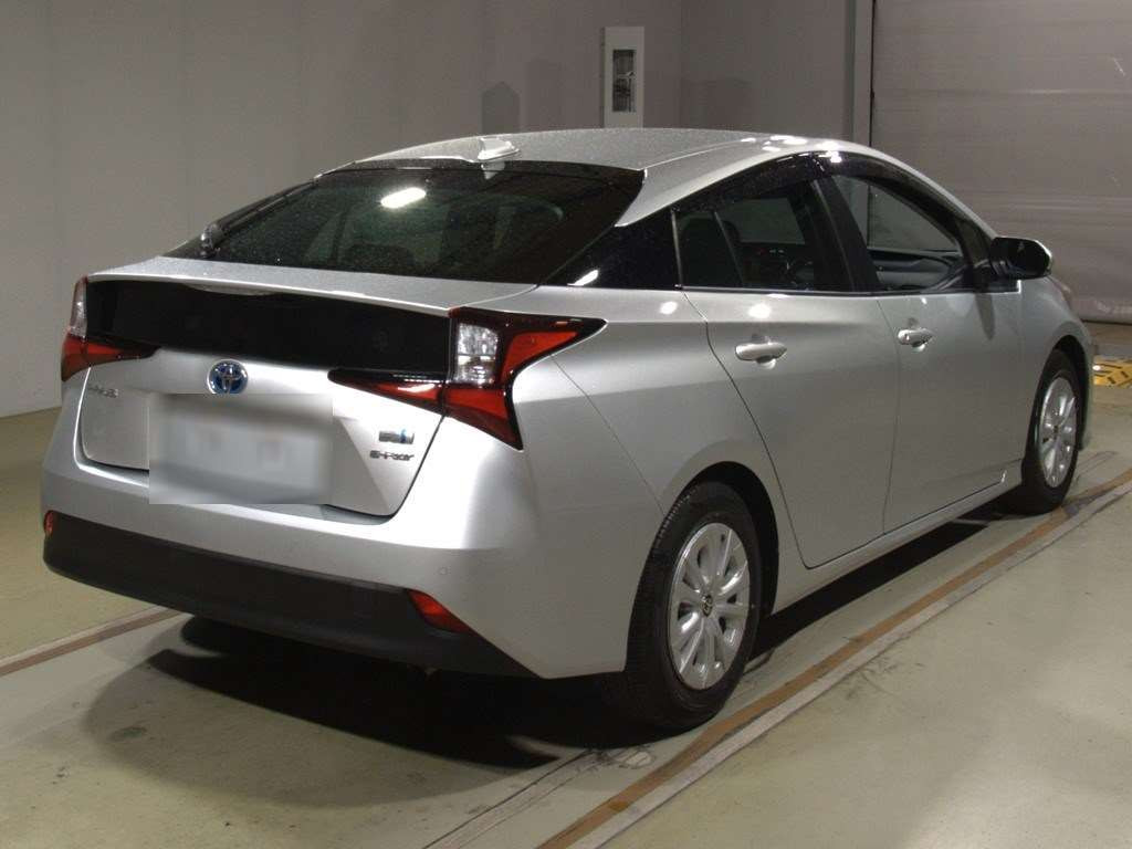 2021 Toyota Prius ZVW55[1]