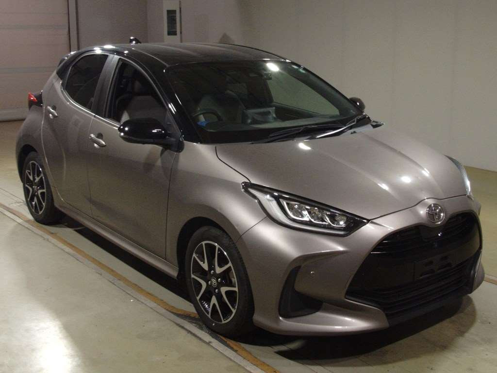 2023 Toyota YARIS MXPA10[2]