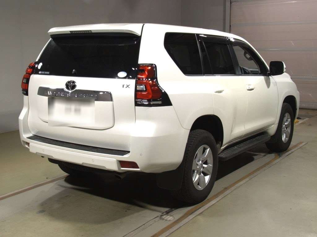 2020 Toyota Land Cruiser Prado TRJ150W[1]