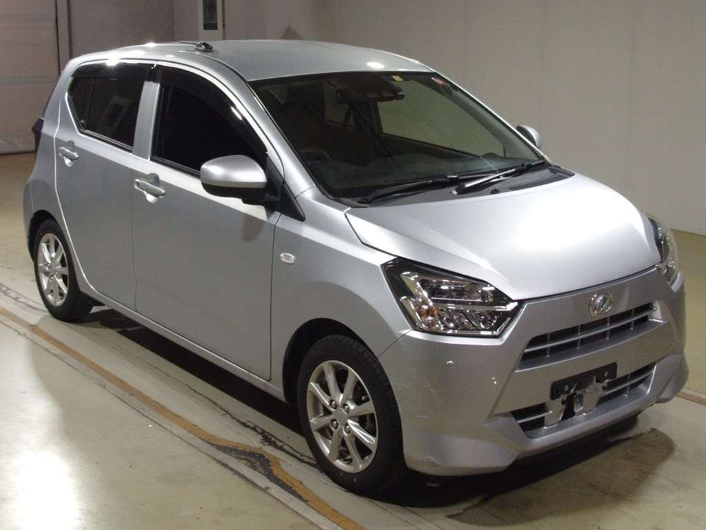 2021 Daihatsu Mira es LA350S[2]