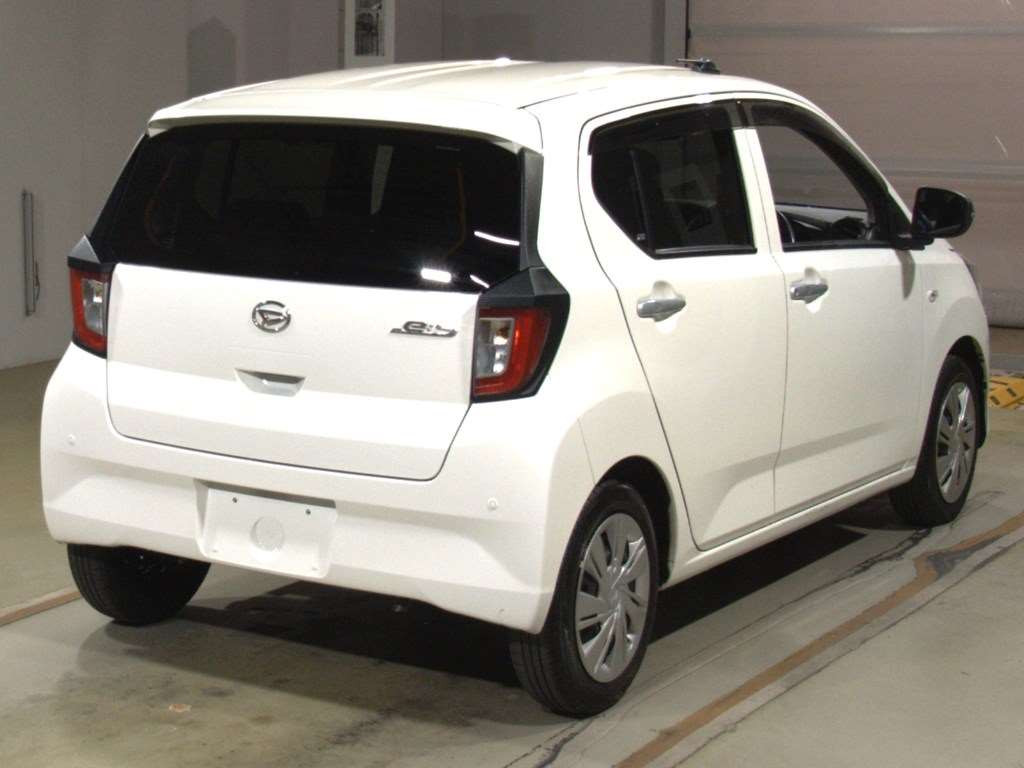 2021 Daihatsu Mira es LA350S[1]