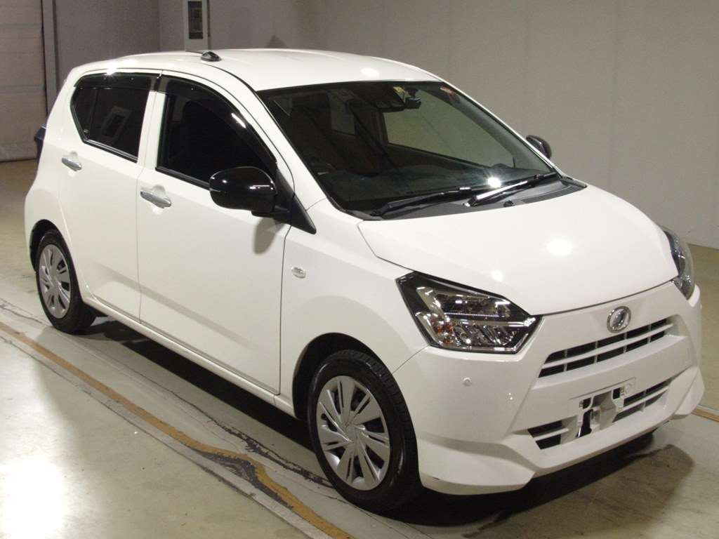 2021 Daihatsu Mira es LA350S[2]