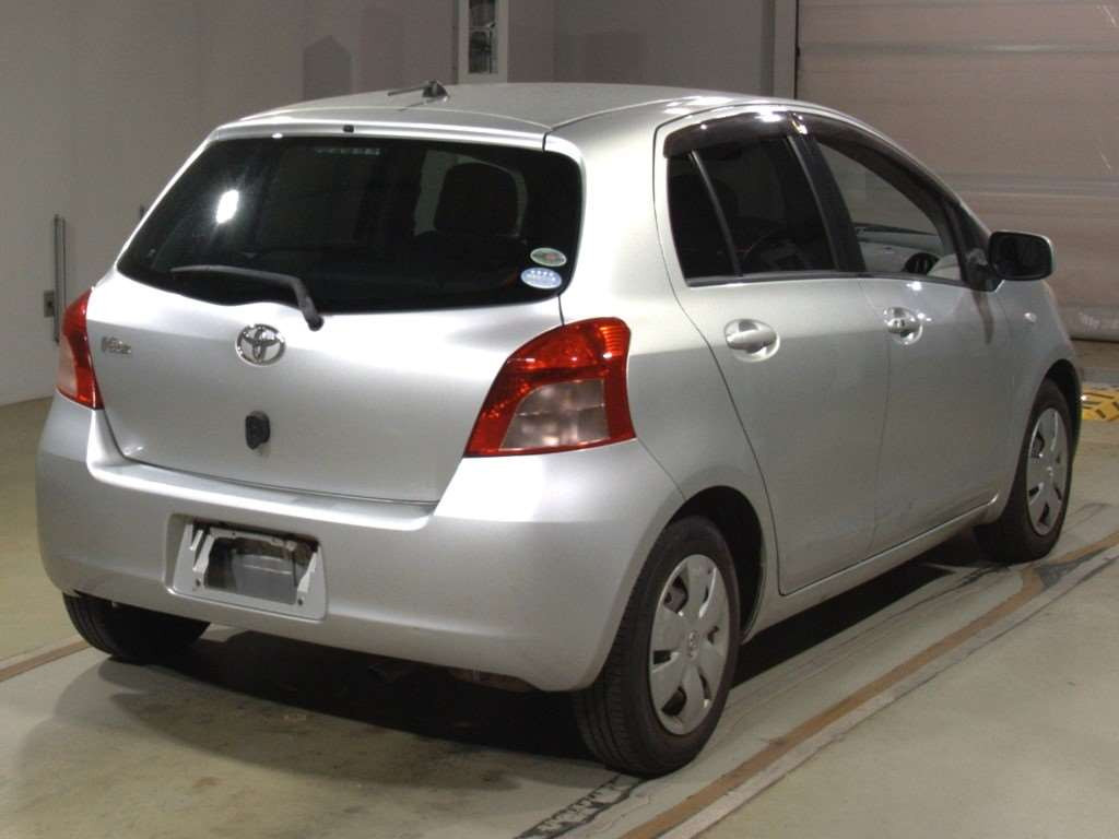 2006 Toyota Vitz SCP90[1]