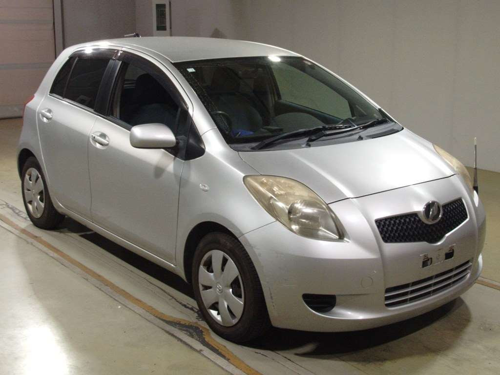 2006 Toyota Vitz SCP90[2]