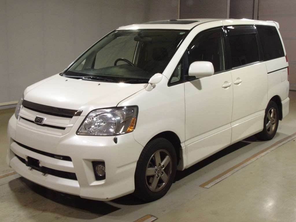 2006 Toyota Noah AZR60G[0]