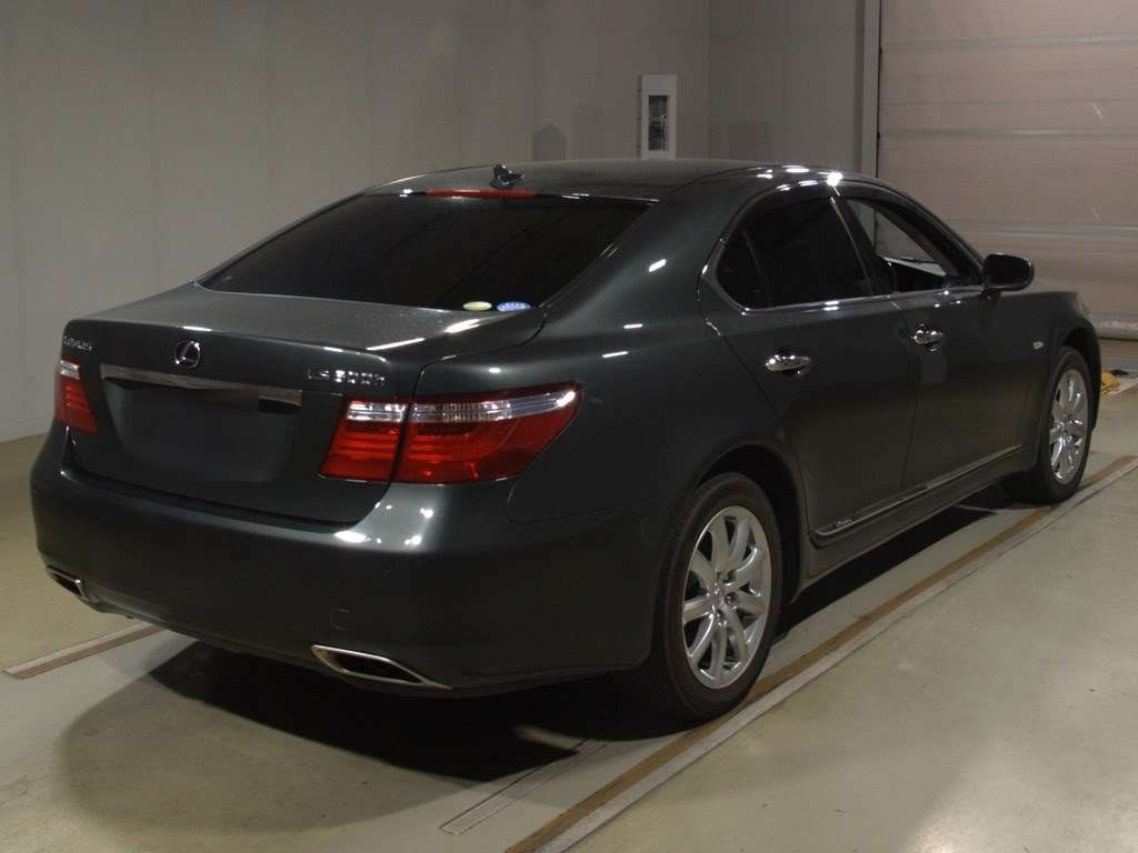 2007 Lexus LS UVF45[1]