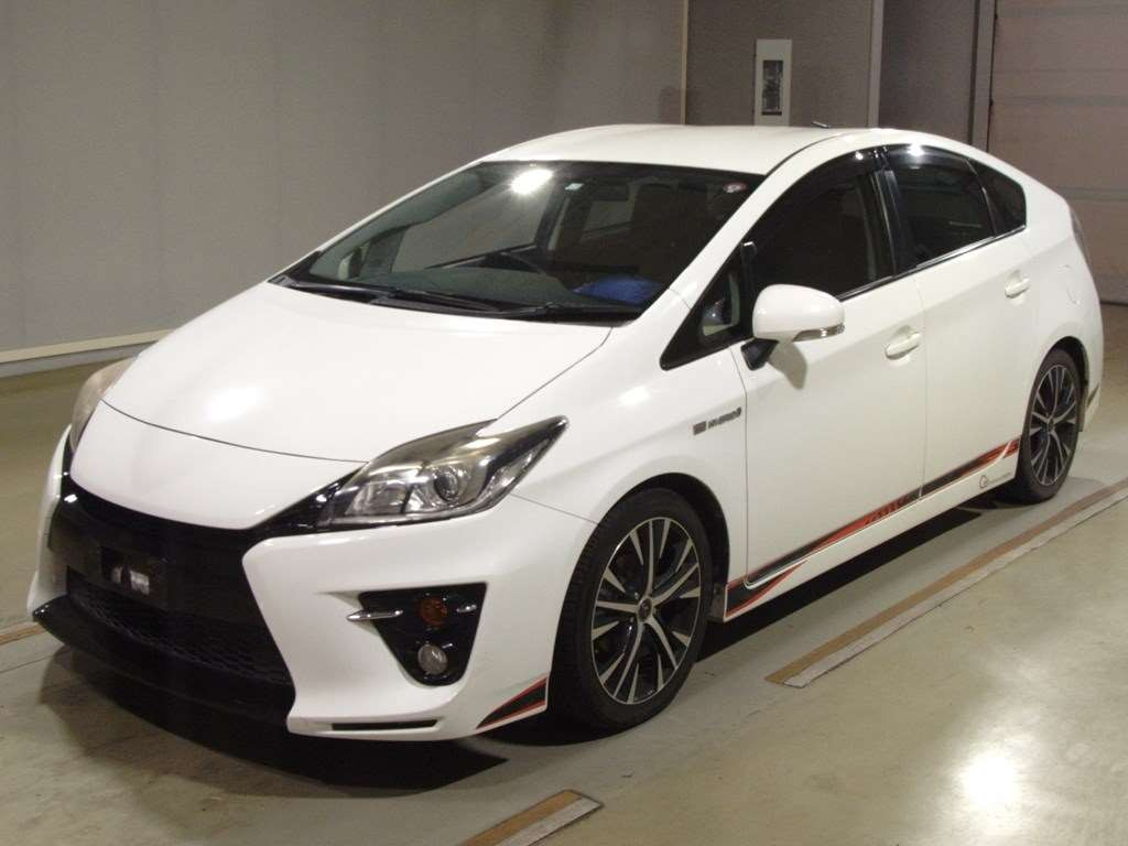 2014 Toyota Prius ZVW30[0]