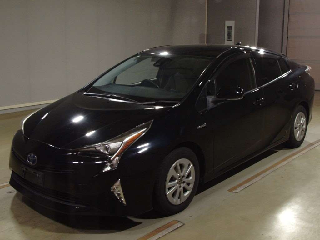 2016 Toyota Prius ZVW50[0]