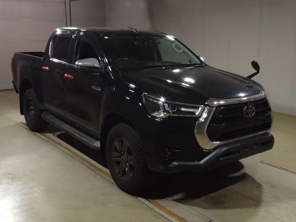 2021 Toyota Hilux GUN125[2]