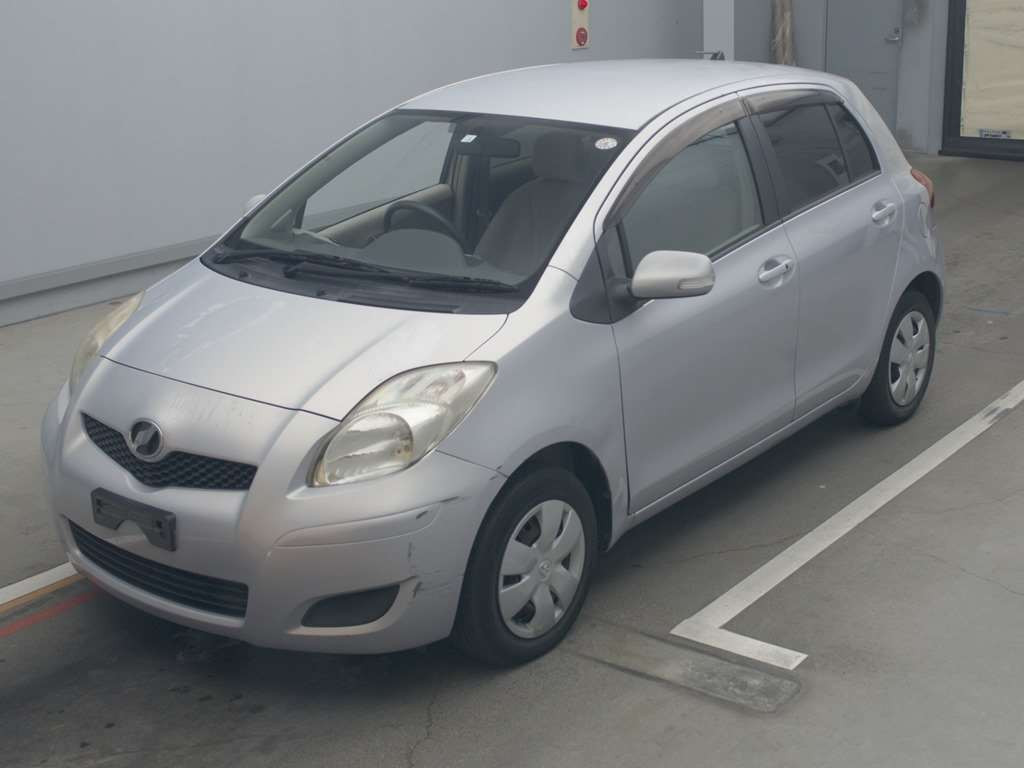 2008 Toyota Vitz SCP90[0]