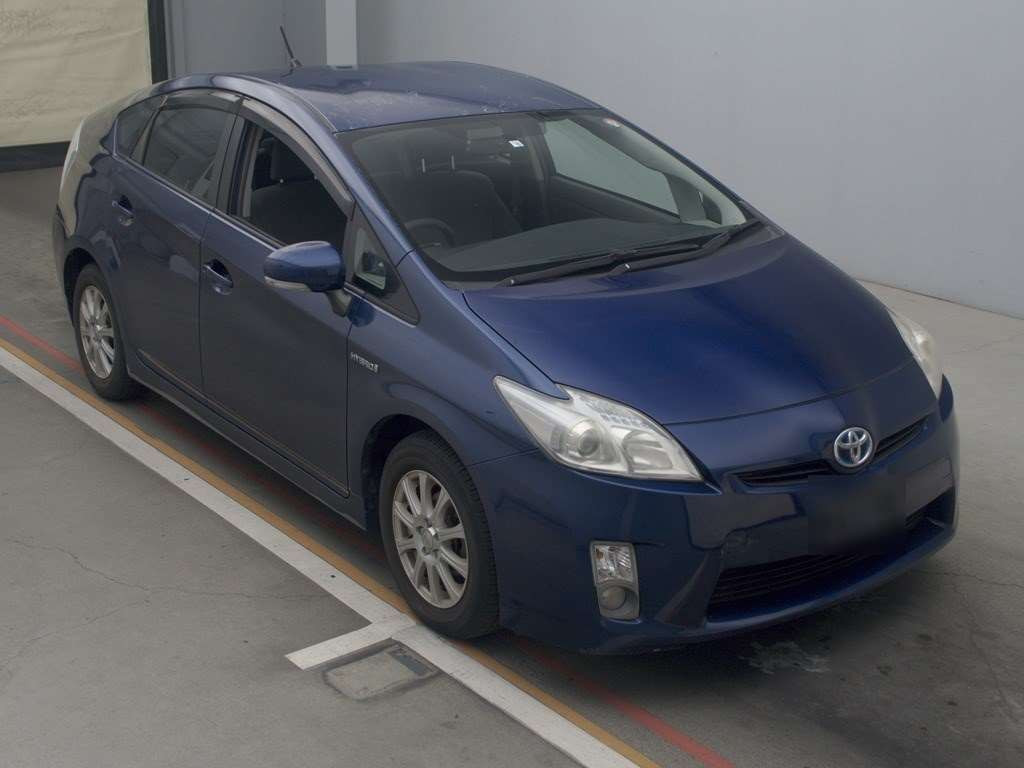 2010 Toyota Prius ZVW30[2]