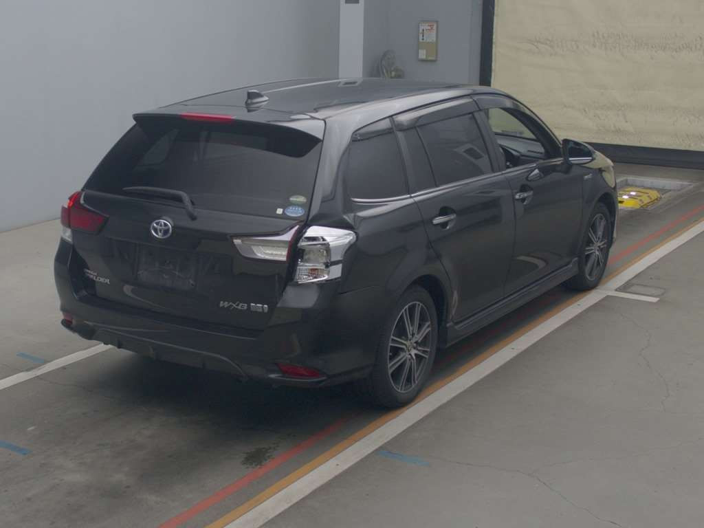 2016 Toyota Corolla Fielder NKE165G[1]