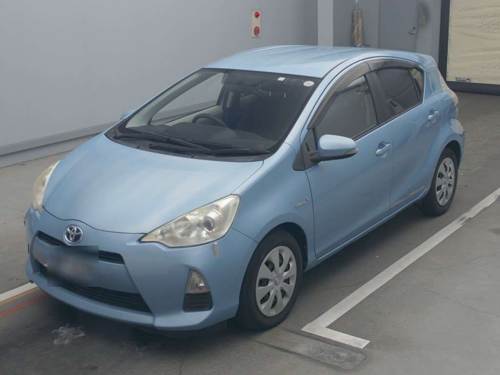 2012 Toyota Aqua NHP10[0]