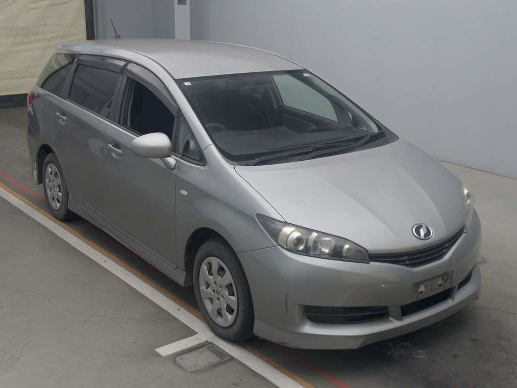 2010 Toyota Wish ZGE20G[2]