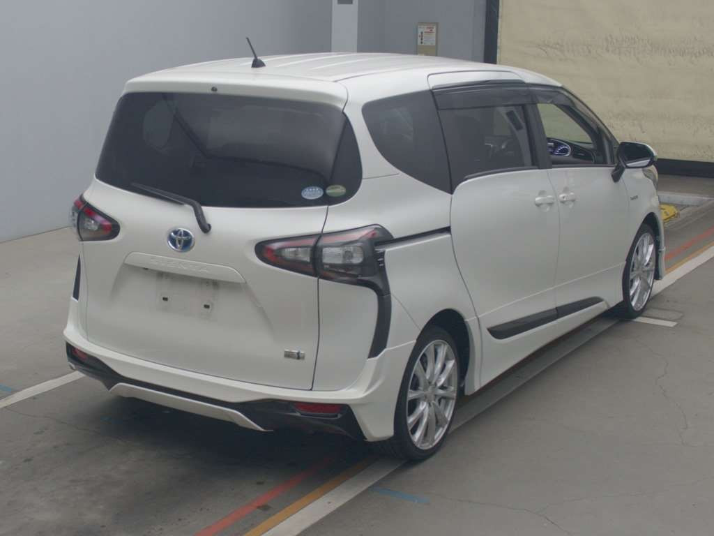 2016 Toyota Sienta NHP170G[1]