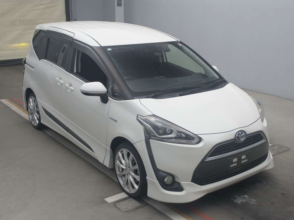 2016 Toyota Sienta NHP170G[2]