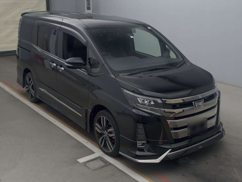 2018 Toyota Noah ZRR80W[2]