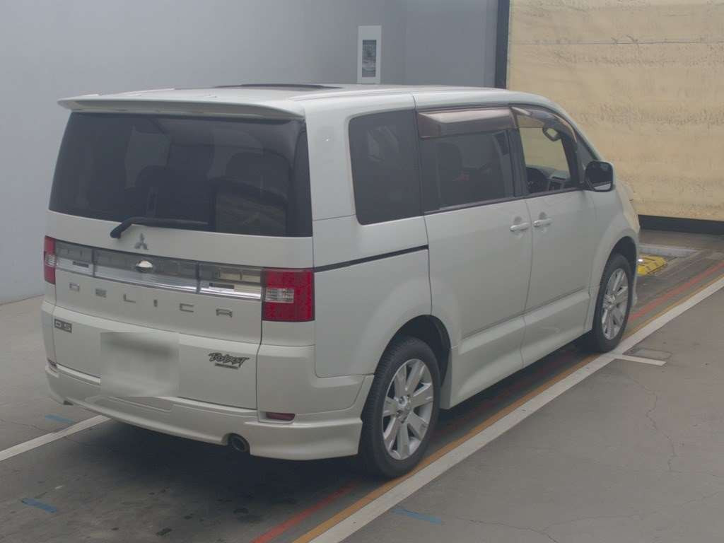 2008 Mitsubishi Delica D5 CV5W[1]