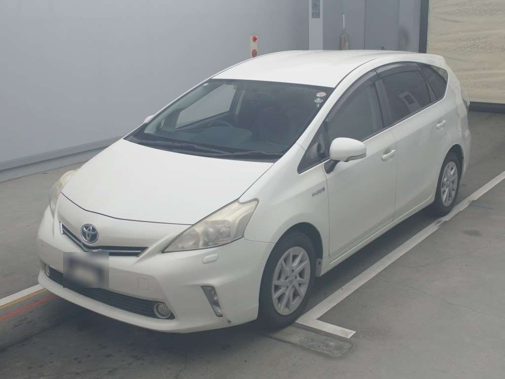 2012 Toyota Prius alpha ZVW41W[0]