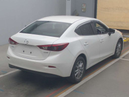 2017 Mazda Axela