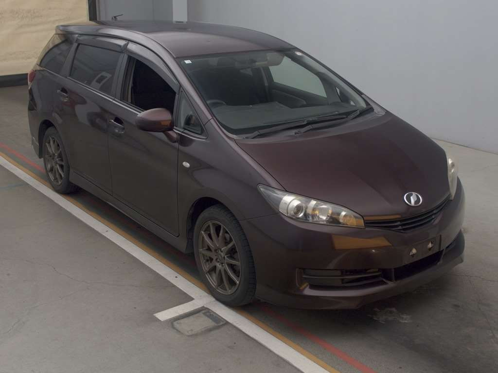 2010 Toyota Wish ZGE20G[2]