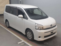 2011 Toyota Voxy