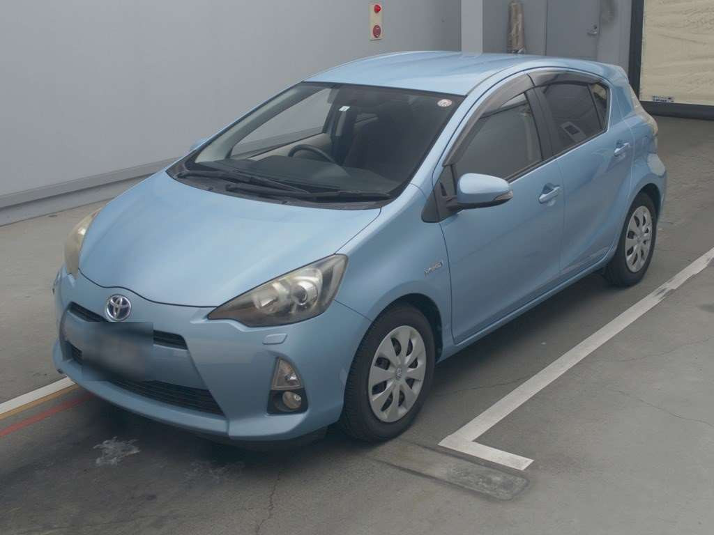 2012 Toyota Aqua NHP10[0]