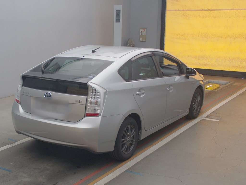 2011 Toyota Prius ZVW30[1]