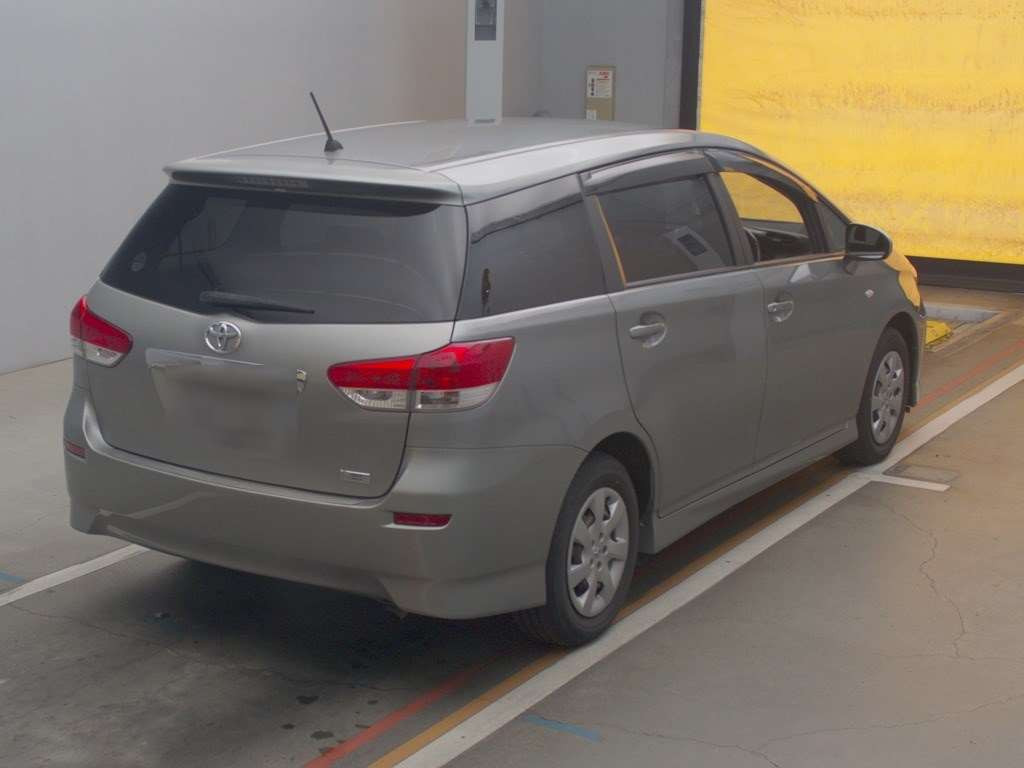 2010 Toyota Wish ZGE20G[1]