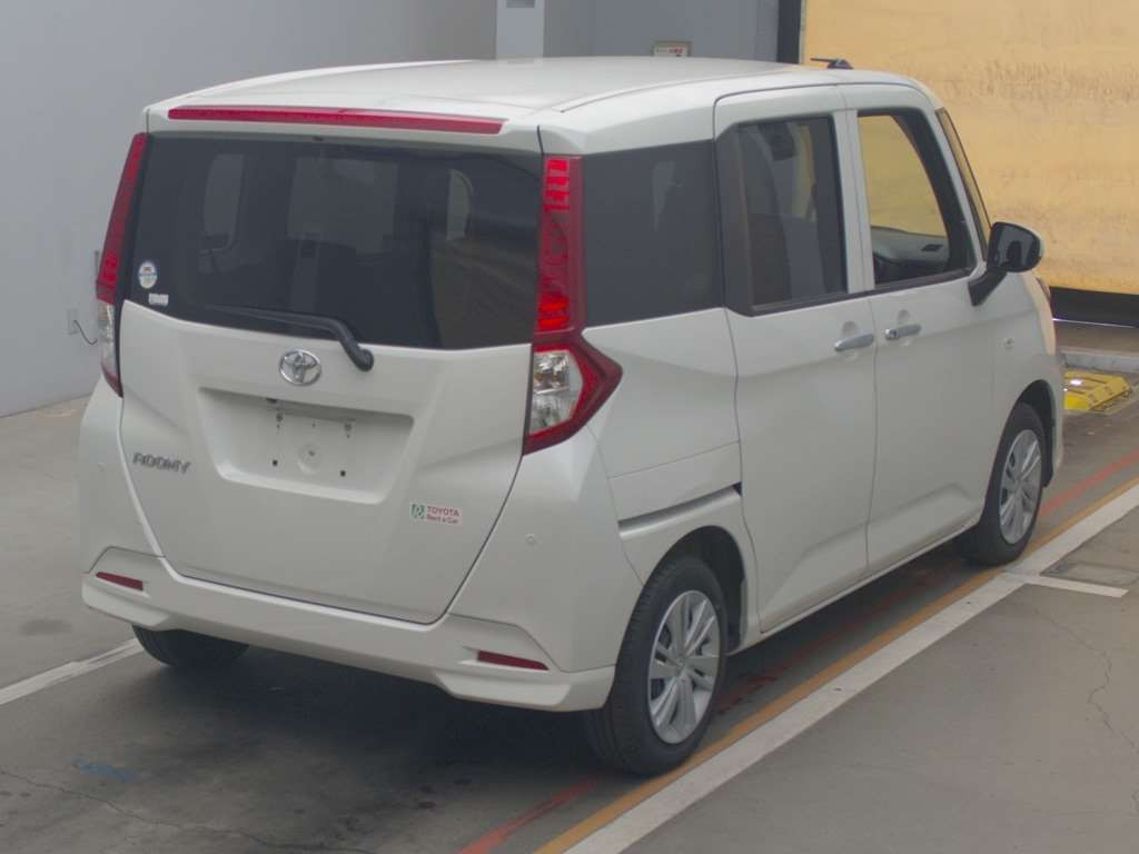 2021 Toyota Roomy M900A[1]