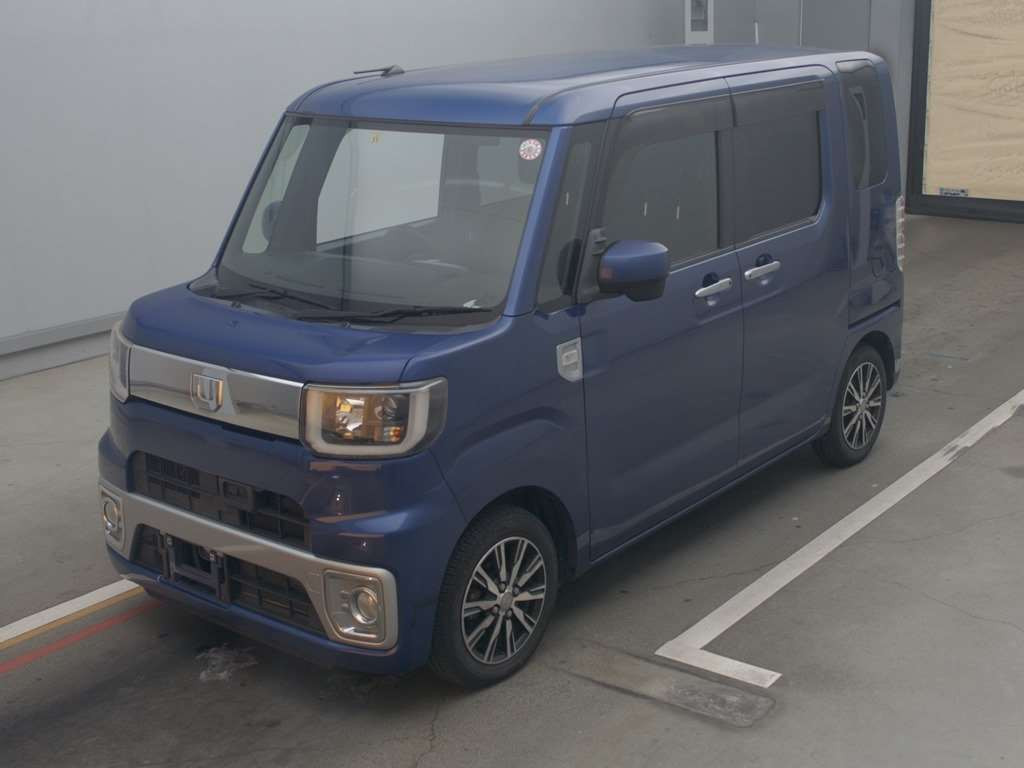 2015 Daihatsu Wake LA700S[0]