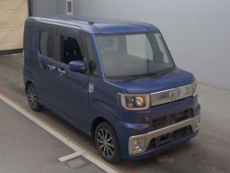 2015 Daihatsu Wake